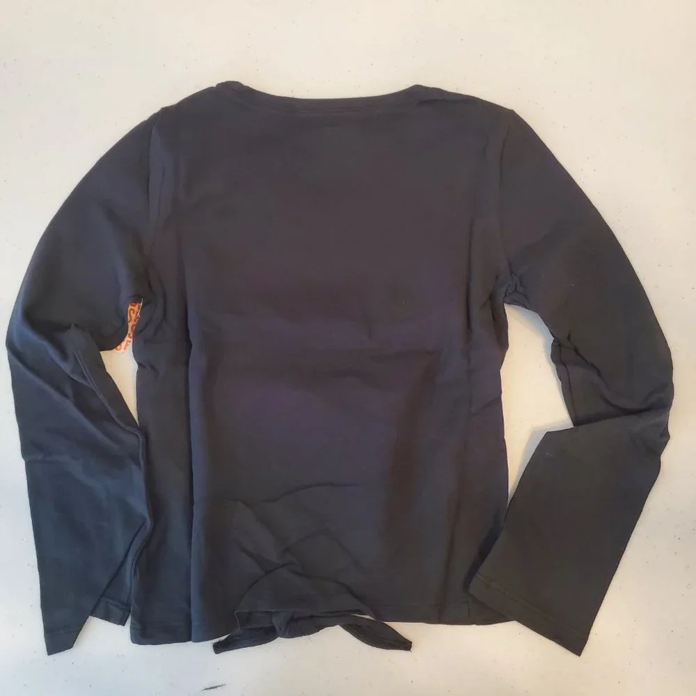 FabKIDS Girls Black Crewneck Longsleeve Crewneck Graphic Tee - Picture 4 of 6